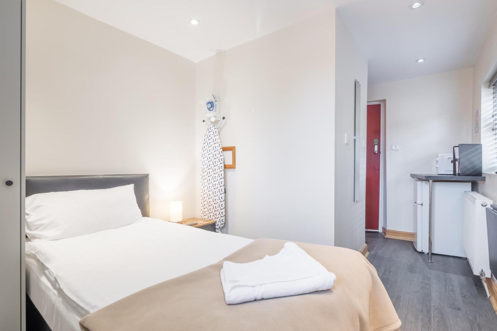 Rasa Sayang House - Self-Check-In Guesthouse Oxford Bagian luar foto