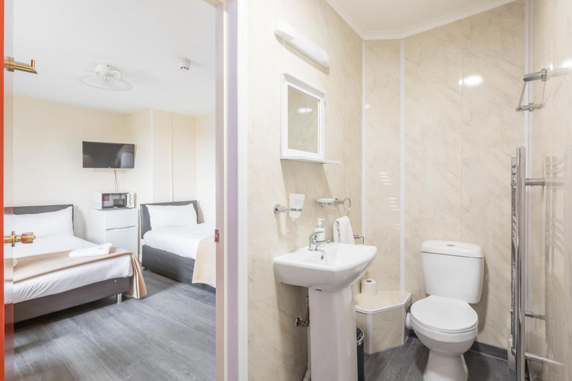 Rasa Sayang House - Self-Check-In Guesthouse Oxford Bagian luar foto