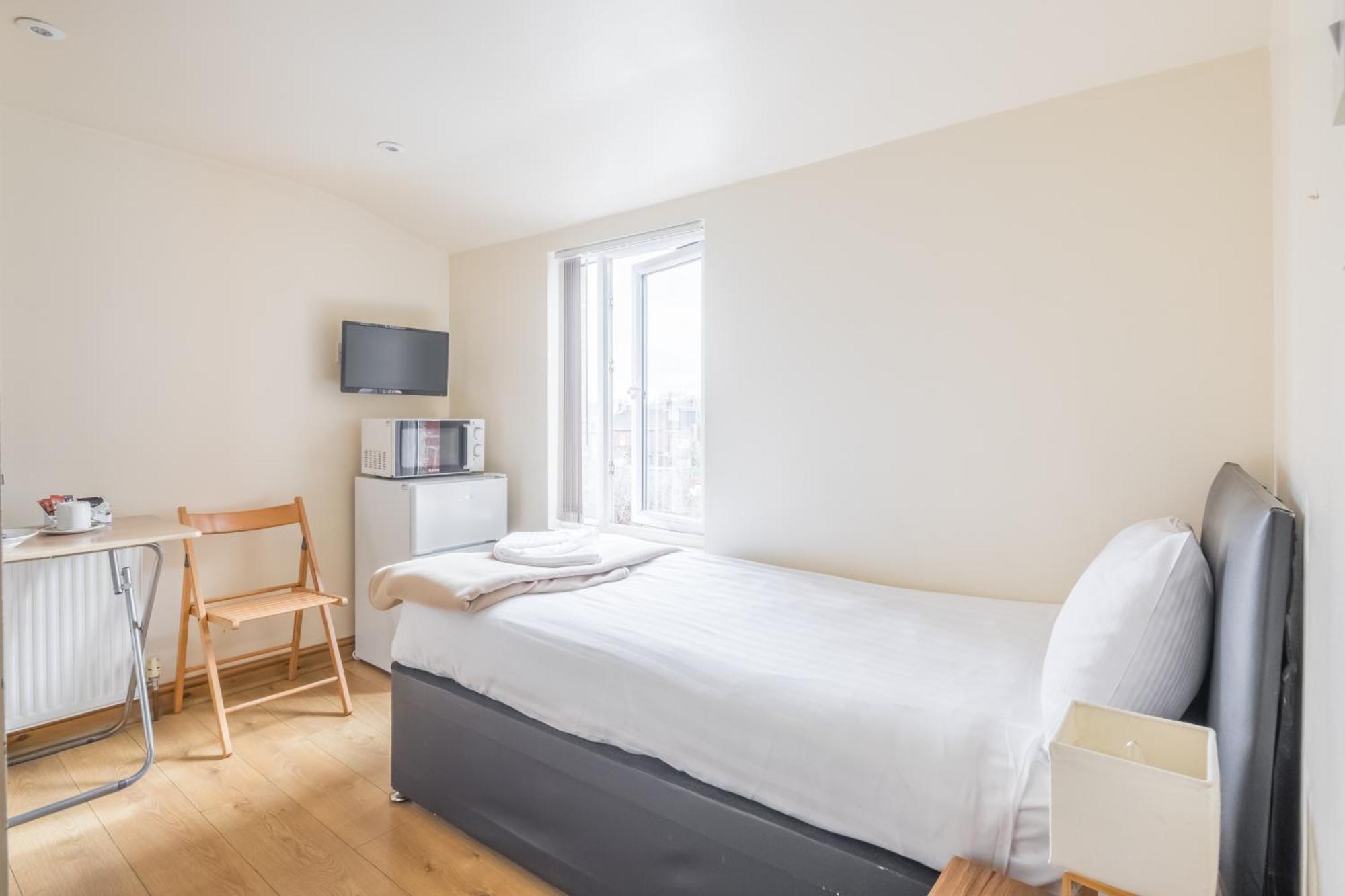 Rasa Sayang House - Self-Check-In Guesthouse Oxford Bagian luar foto