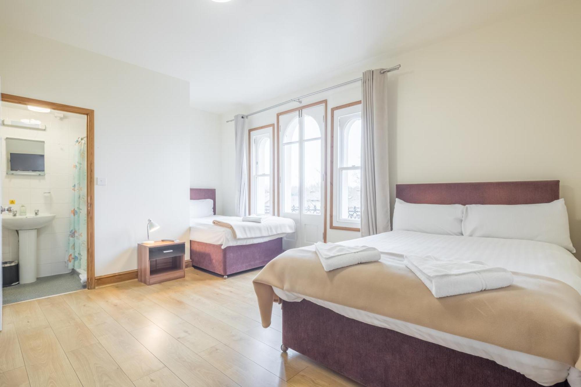 Rasa Sayang House - Self-Check-In Guesthouse Oxford Bagian luar foto