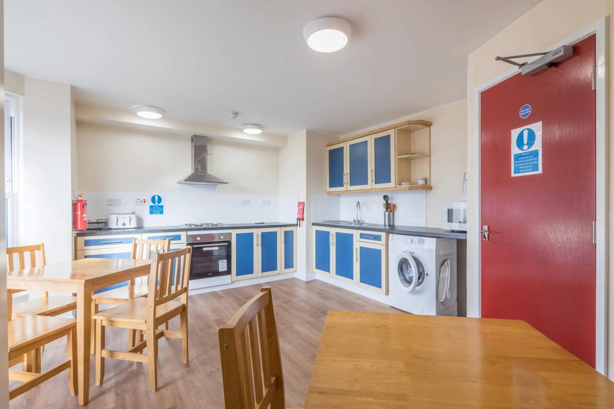 Rasa Sayang House - Self-Check-In Guesthouse Oxford Bagian luar foto